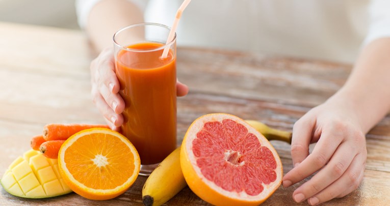 Zašto svježe cijeđeni sokovi nisu zdravi kao voće od kojeg su napravljeni?